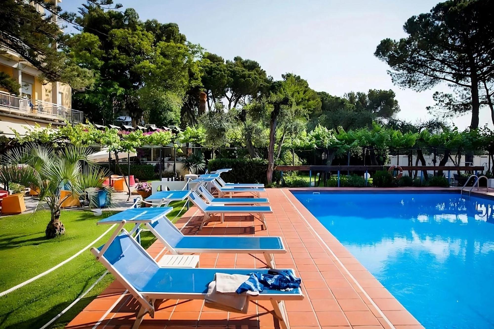 Hotel Eden Park Diano Marina Exterior foto