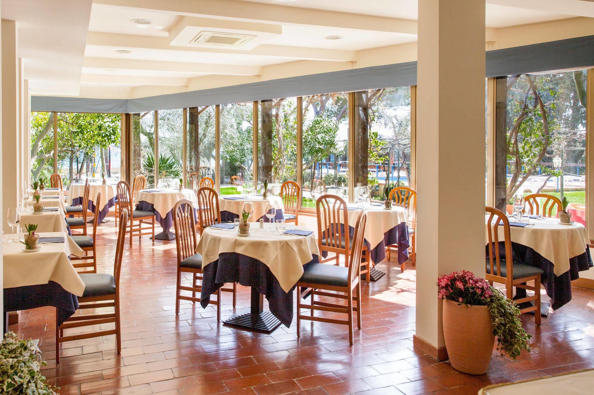 Hotel Eden Park Diano Marina Exterior foto